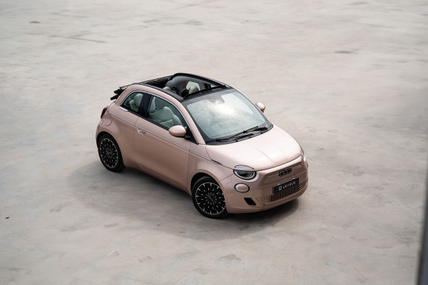 Fiat 500e Cabrio 118 ch Electrique LA PRIMA 