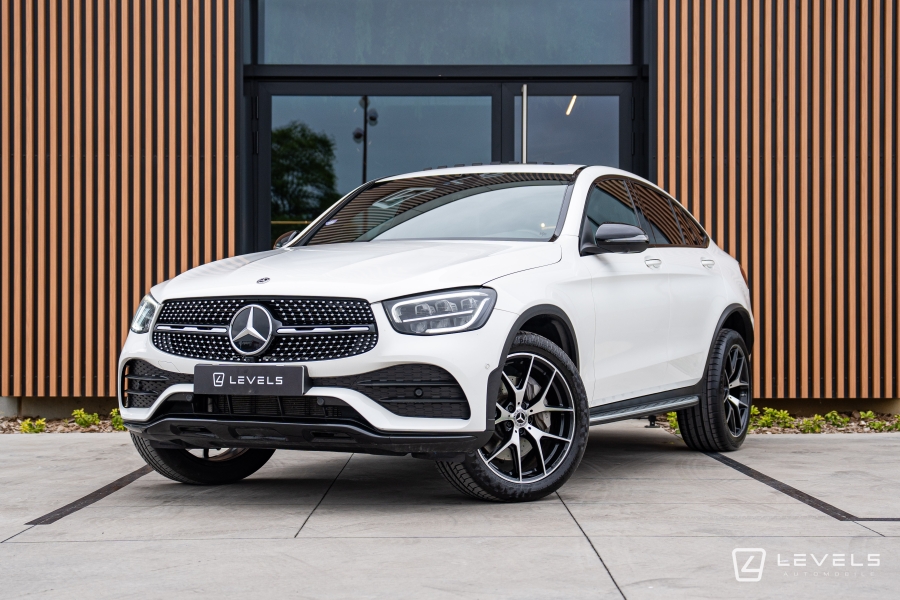 GLC COUPE 300E AMG LINE 211 ch + 122 ch 4MATIC  9G-Tronic