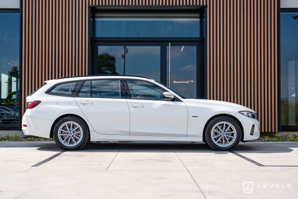 BMW SERIE 3 TOURING 320E xDrive 204CH Hybride Business Design BVA8