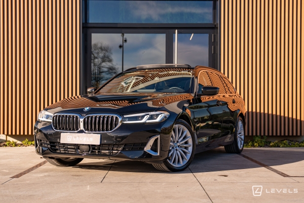 BMW Serie 530e Touring xDrive 292 Ch Luxury BVA8